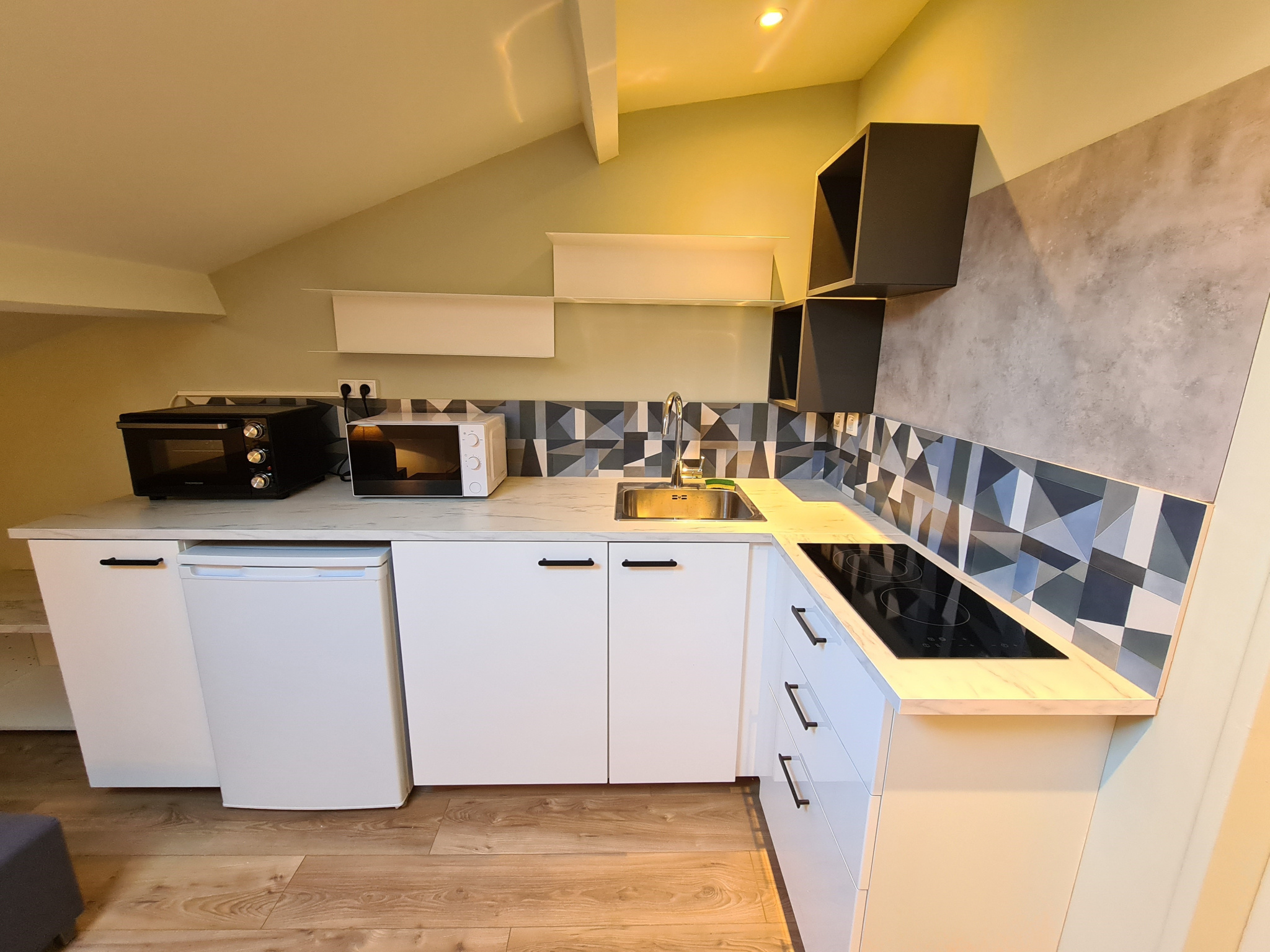 photo_03d56cf799c090cc3c7be22a9530e454